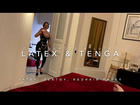 ❤️ Demi-soeur rousse en costume de latex baisée par son demi-frère ❤️ Super sexe at us ❌️❤